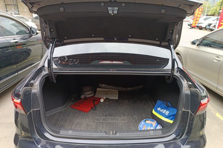 Used Geely Auto Emgrand 2022 4th Generation 1.5L CVT Luxury Model
