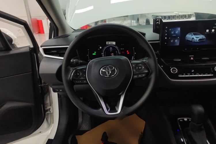 Used Toyota Corolla 2023 1.8L Smart Electric Hybrid Dual-Motor Pioneer Edition
