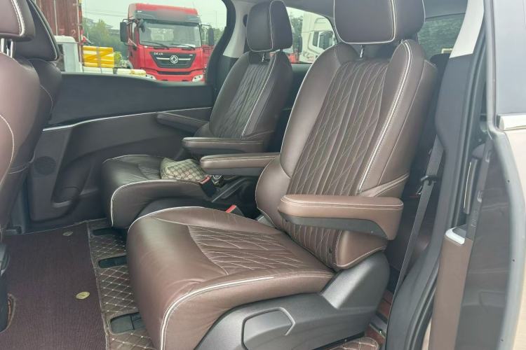 Used Buick GL8 2022 Land Business Class 652T Luxury Model
