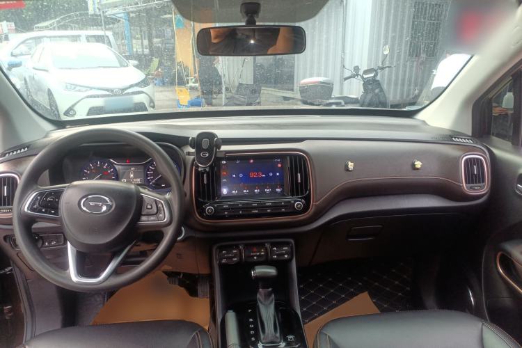 Used GAC Trumpchi GS3 2017 200T Automatic Elite Edition Center Console