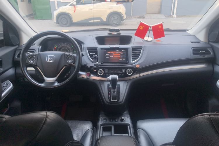 Used Honda CR-V 2015 2.4L two-wheel drive luxury version Interior 2