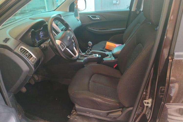 Used JMC Yuhu 5 2019 2.0T Diesel Manual Two-Wheel Drive Classic China VI Standard
