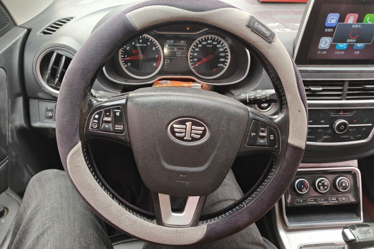 Used Bestune X40 2019 1.6L Automatic Luxury Version China V Emission Standard
