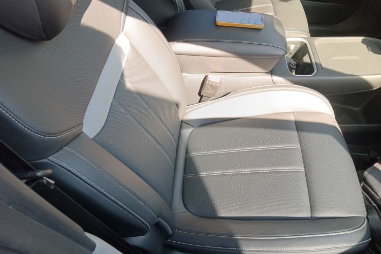 Used Venucia VX6 2025 Large Flat-Layout 520 Pro
