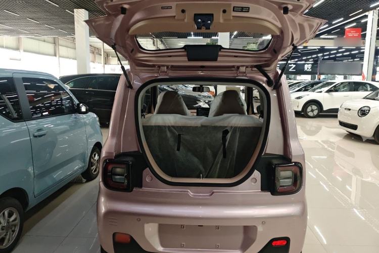 Used Geely Galaxy Panda 2024 Panda Mini 200km Endurance Bear
