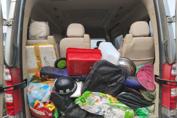 Used Foton Toano 2023 2.0T Automatic Jixiang Long-Wheelbase Mid-Height Rear Single Tire 7/9-Seater
