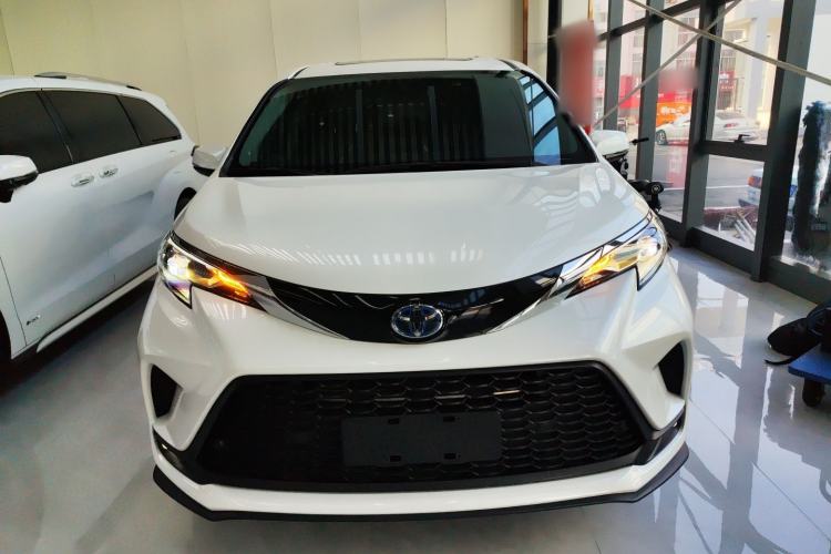 Used Toyota Granvia 2023 2.5L Hybrid Comfort Edition