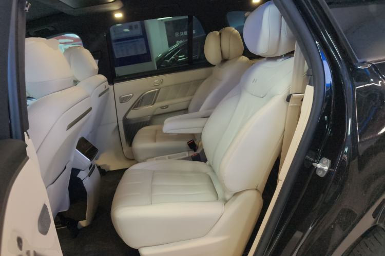 Used ONVO Luxeed L90 2025 Model—Max Six-Seater Version