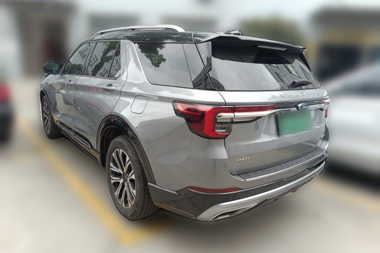 Used Ford Explorer 2024 2.3T EcoBoost Four-Wheel Drive Titanium Edition 7 Seats