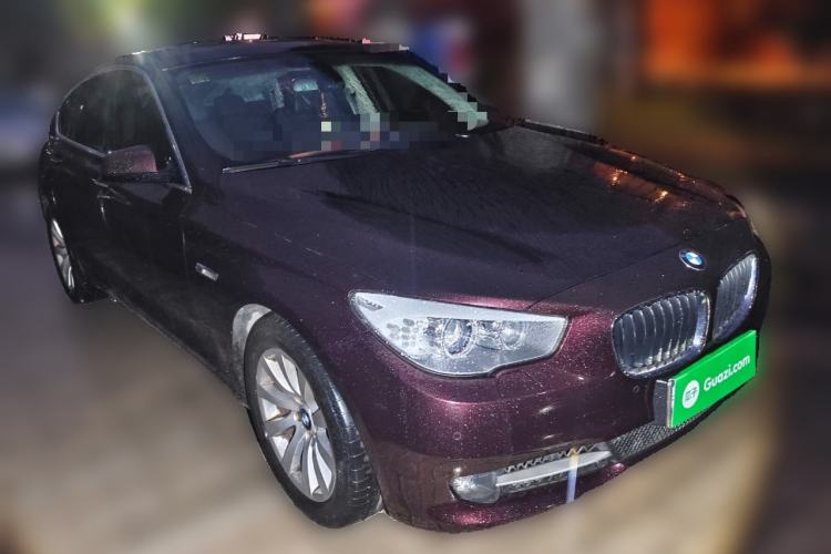 Used BMW 5 Series GT 2010 535i Leading Model Front Right 45 Deg