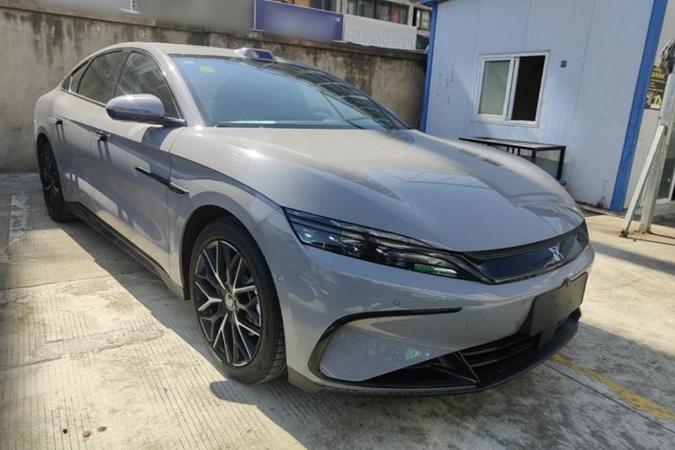Used BYD Han 2025 DM-i Intelligent Driving Edition 125KM Prestige Model
