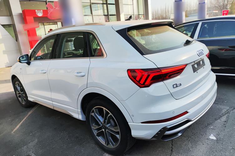 Used Audi Q3 2023 Updated 40 TFSI Fashionable and Dynamic Version
