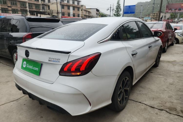 Used MG 5 2021 180 DVVT CVT Youthful Style Edition
