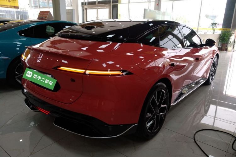 Used Avatr 06 2025 Pro Range-Extended Edition Rear Right 45 Deg