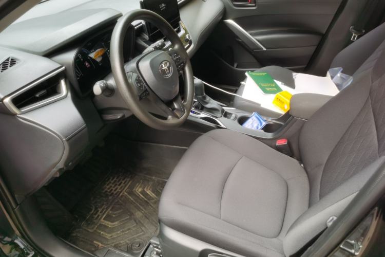 Used Toyota Corolla Cross 2024 2.0L Smart Electric Hybrid Dual-Engine Pioneer Edition Left Front Seat