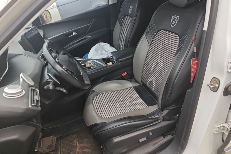 Used Peugeot 4008 2017 350THP Elite Edition Left Front Seat