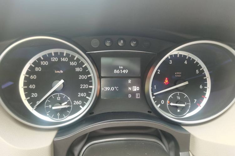 Used Mercedes-Benz R-Class 2014 R 400 4MATIC Business Model