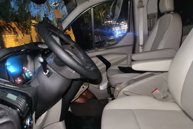 Used Ford Tourneo Custom 2016 2.0T Manual Elite Edition