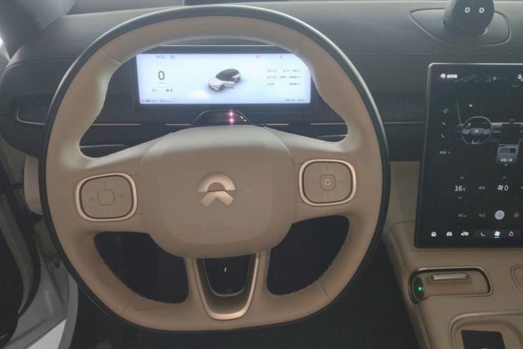 Used Nio ES6 2024 75 kWh Steering Wheel