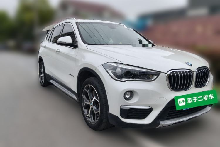 Used BMW X1 2016 sDrive20Li Luxury Model Front Right 45 Deg