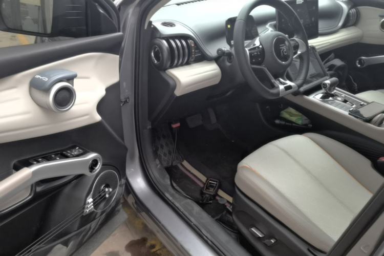 Used BYD Yuan PLUS 2024 Honor Edition 510KM Leading Model Driver Seat