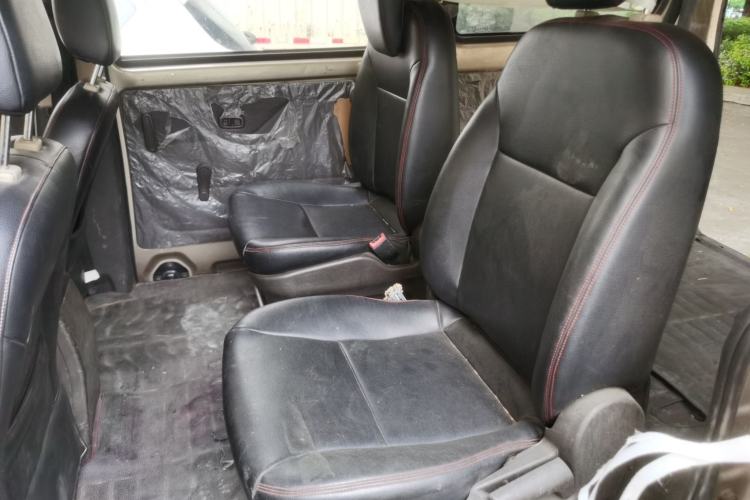 Used Wuling Rongguang V 2016 1.5L Standard Version
