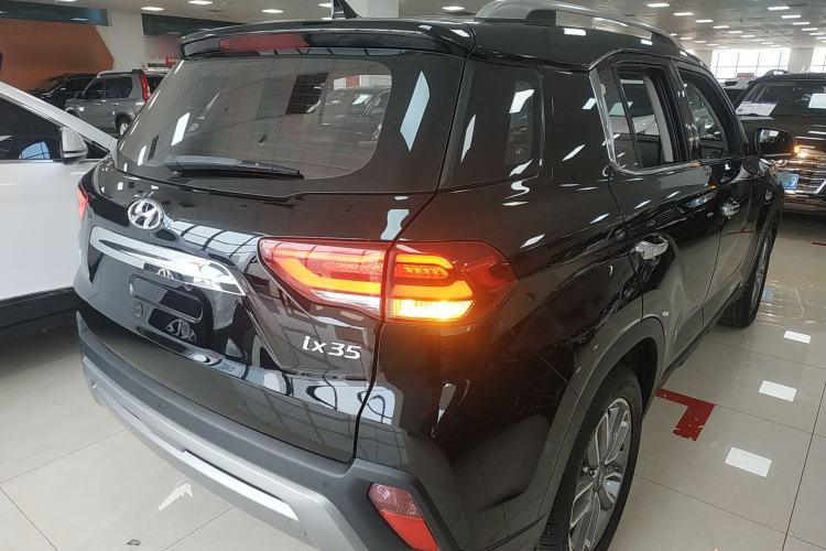 Used Hyundai ix35 2019 2.0L Automatic 2WD Zhiyong·Changxiang Edition China VI Standard Rear Right 45 Deg