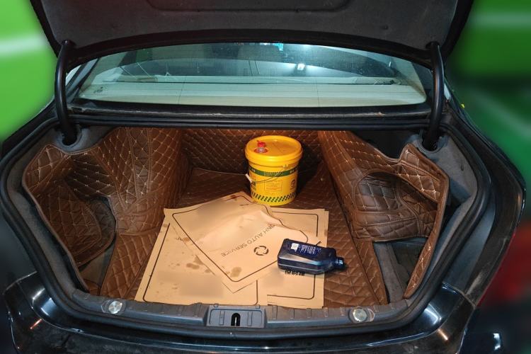 Used BMW 7 Series 2009 740Li Leading Model Trunk