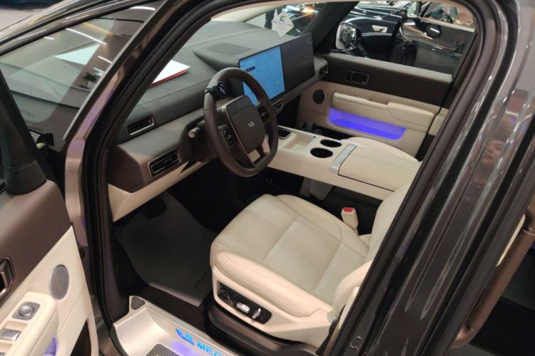 Used Li Auto MEGA 2024 Ultra Model Driver Seat