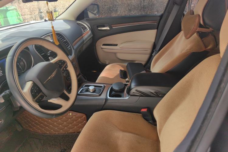 Used Chrysler 300C 2016 3.0L Supreme Edition