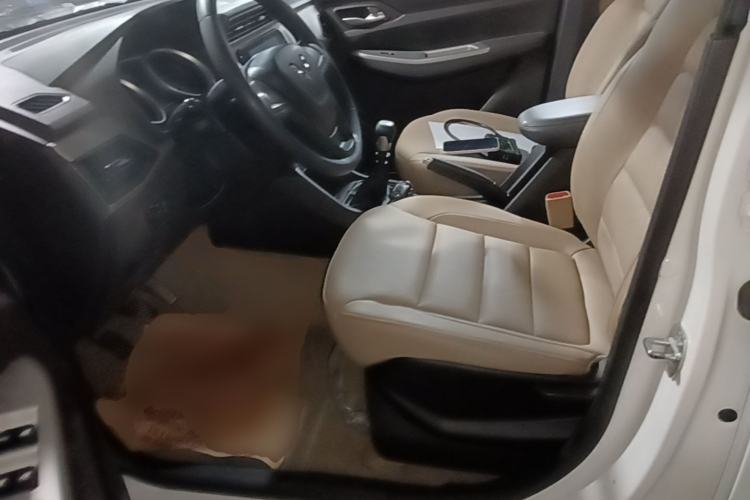 Used Wuling Hongguang 2019 1.5L S Comfort Edition China VI LAR
