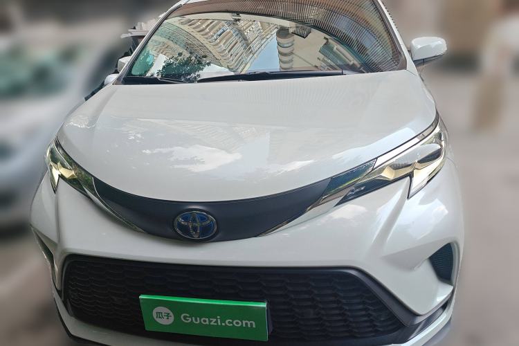 Used Toyota Granvia 2023 2.5L Hybrid Comfort Edition Front