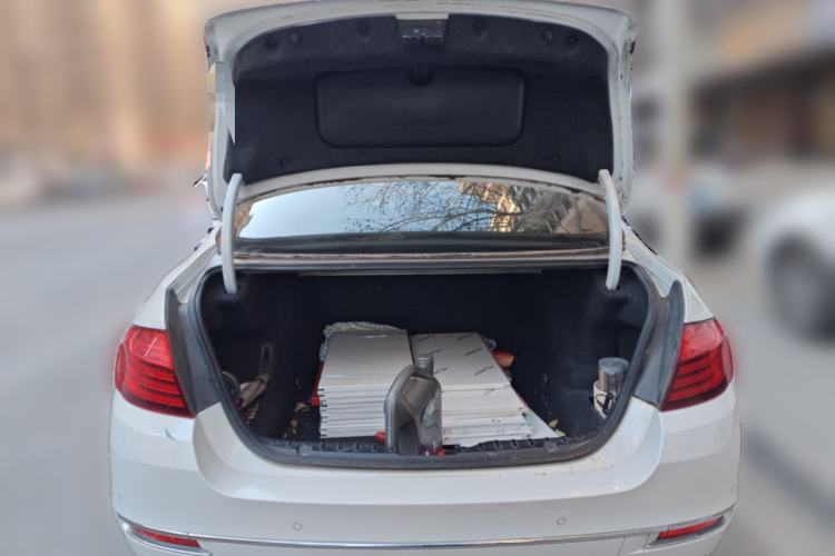 Used BMW 5 Series 2014 525Li Luxury Design Package Trunk