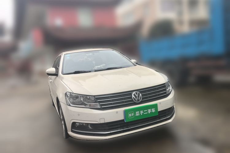 Used Volkswagen Lavida 2015 1.6L Manual Comfort Edition
