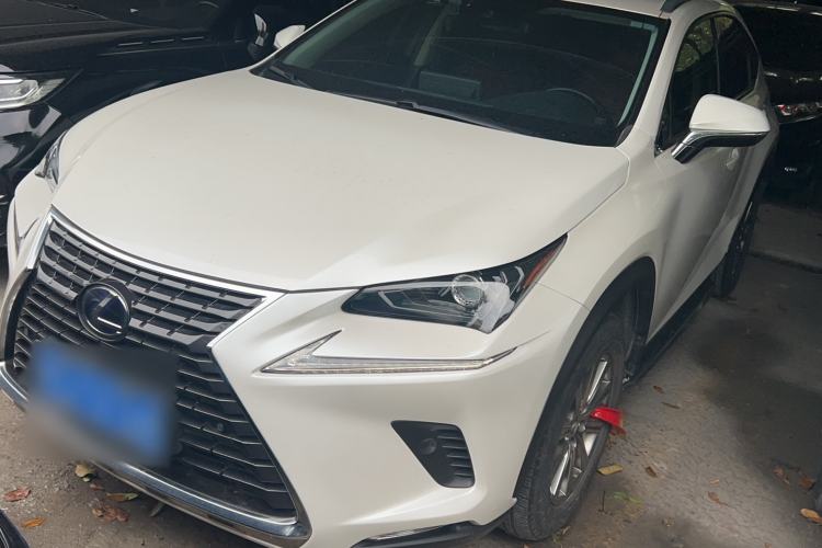 Used Lexus NX 2018 300h Front-Wheel-Drive FENGSHANG Version China V Emission Standard
