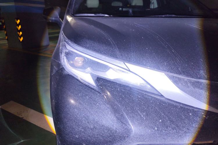 Used Toyota SIENNA 2023 2.5L Hybrid Deluxe Edition Right Front Headlight