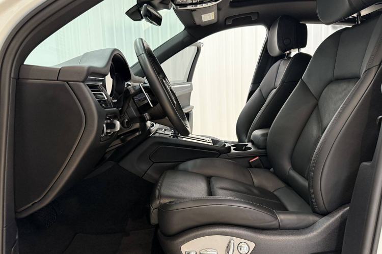 Used Porsche Macan 2023 Macan 2.0T