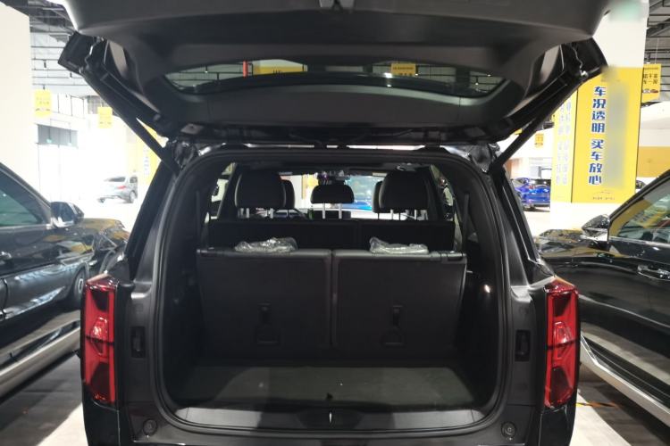 Used GAC Trumpchi GS8 2022 Flagship Series 2.0 TGDI Four-Wheel Drive Luxury Smart Connectivity Version (7 Seats)
