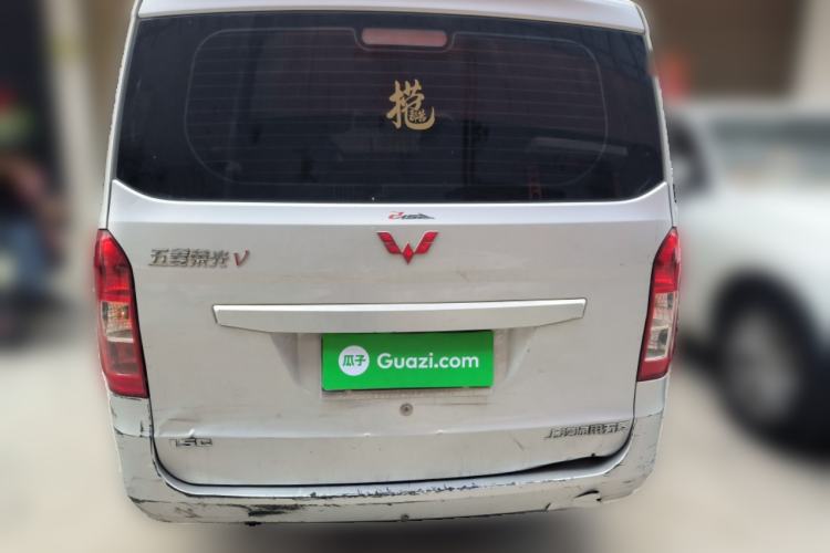 Used Wuling Rongguang V 2018 1.5L Standard Version
