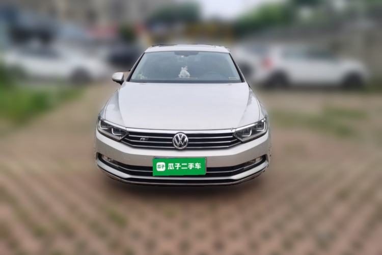 Used Volkswagen Magotan 2017 330TSI DSG Luxury Model