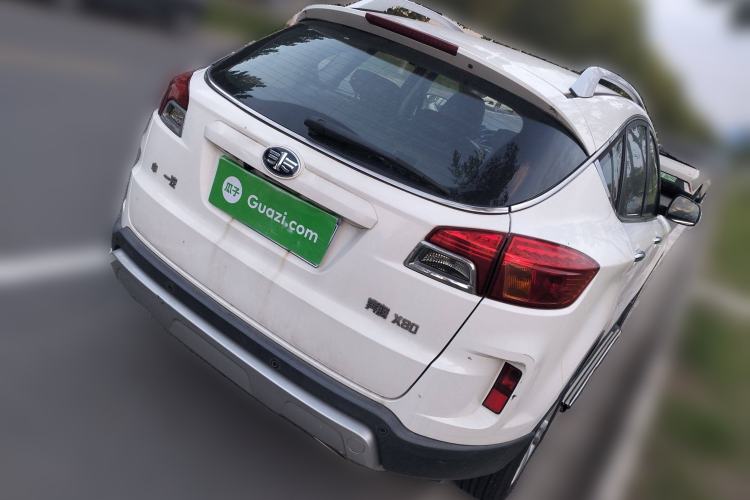 Used Bestune X80 2016 2.0L automatic Comfort trim level