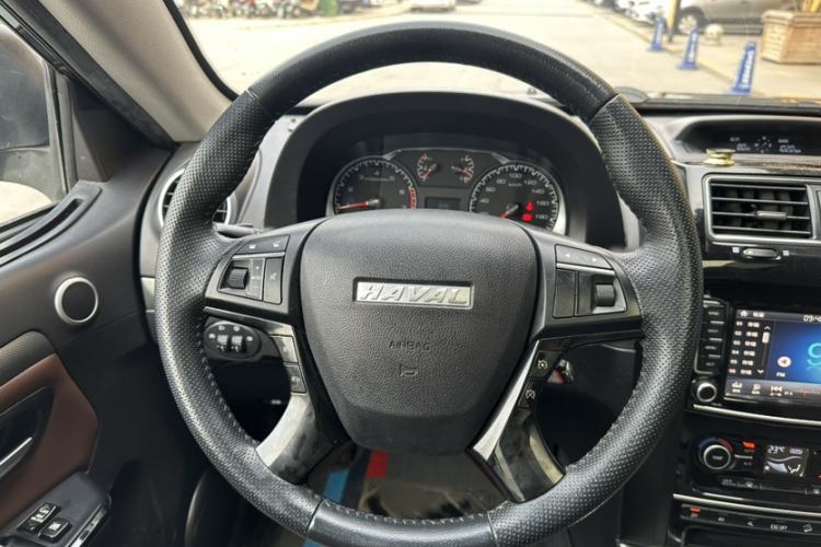 Used Haval H5 Classic 2016 Classic Edition 2.0T Manual 4x4 Prestige Model

