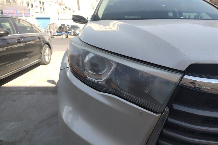 Used Toyota Highlander 2017 2.0T Four-Wheel Drive Luxury Edition 7 Seats Right Front Headlight