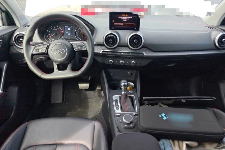 Used Audi Q2L 2022 35 TFSI Progressive Dynamic Edition Center Console