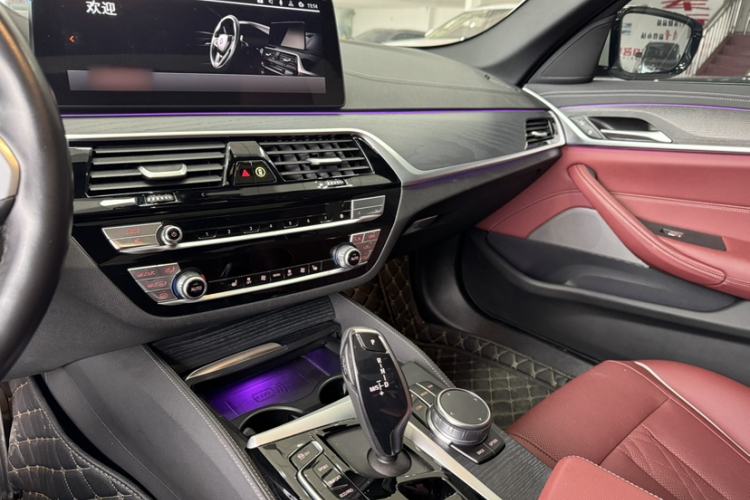 Used BMW 5 Series 2022 Second Facelift 530Li Leading Edition M Sport Package
