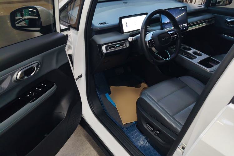 Used AION Y 2022 Plus 70 Smart Edition