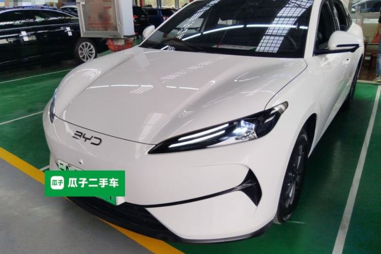 Used BYD e7 2025 Model 520 Smart Travel Edition