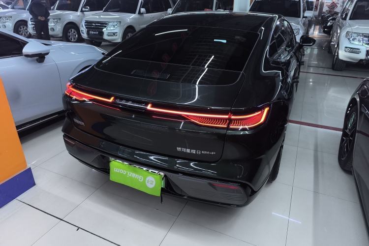 Used Geely Galaxy 8 2025 130km EM-P Starship Edition Rear Right 45 Deg