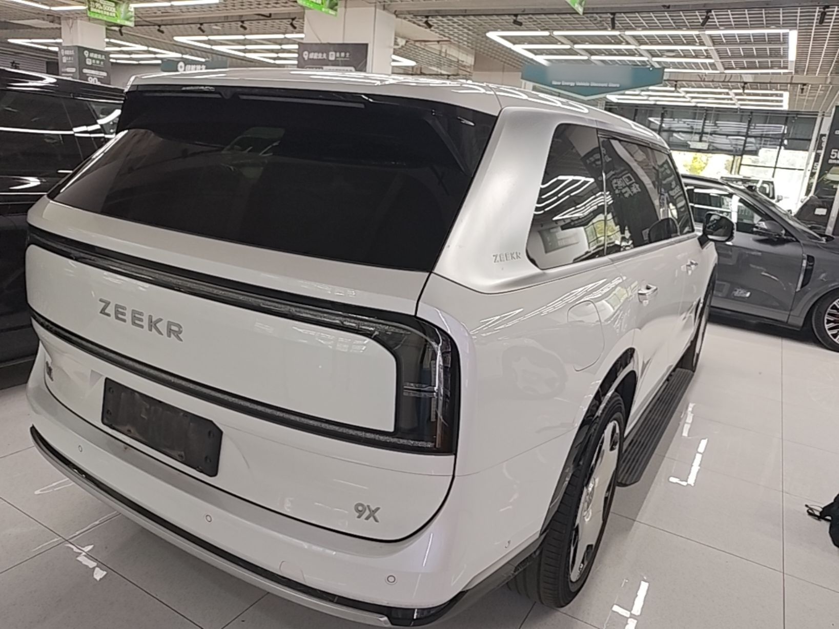 Zeekr 9X 2025 Ultra Edition 70kWh — снимка 6