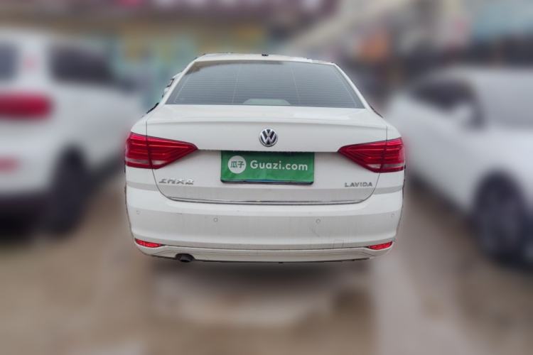 Used Volkswagen Lavida 2017 1.6L Automatic Comfort Edition
